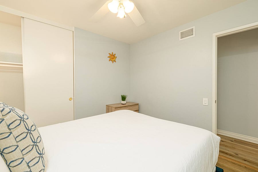 Queen bed in bedroom #3