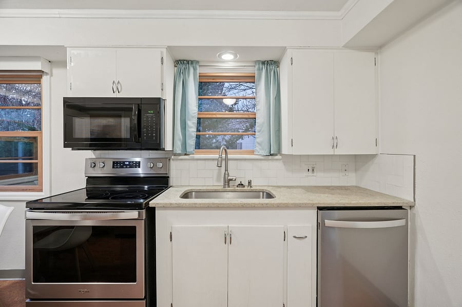 Furnished Finder property 447997_2 photo 12
