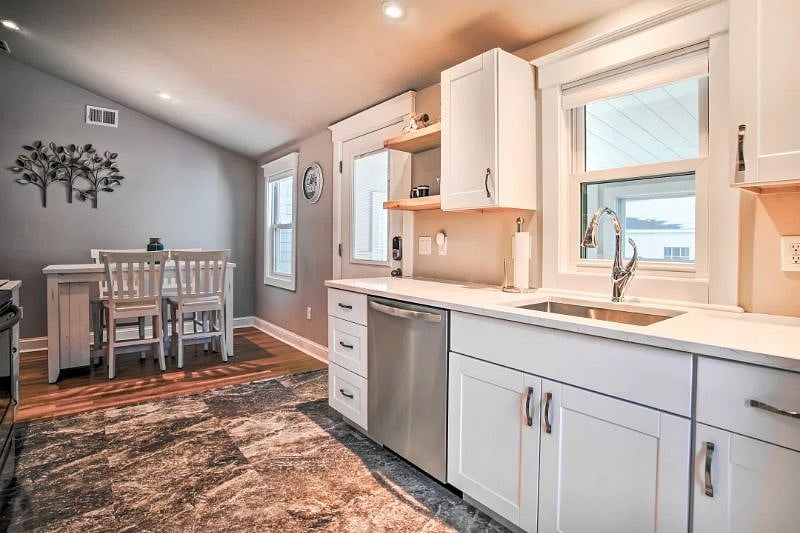 Furnished Finder property 448003_1 photo 5