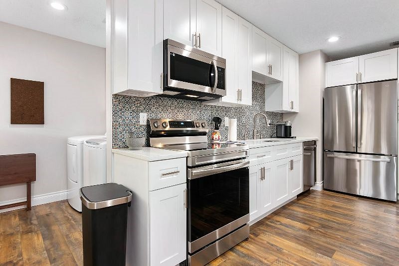 Furnished Finder property 448027_1 photo 6