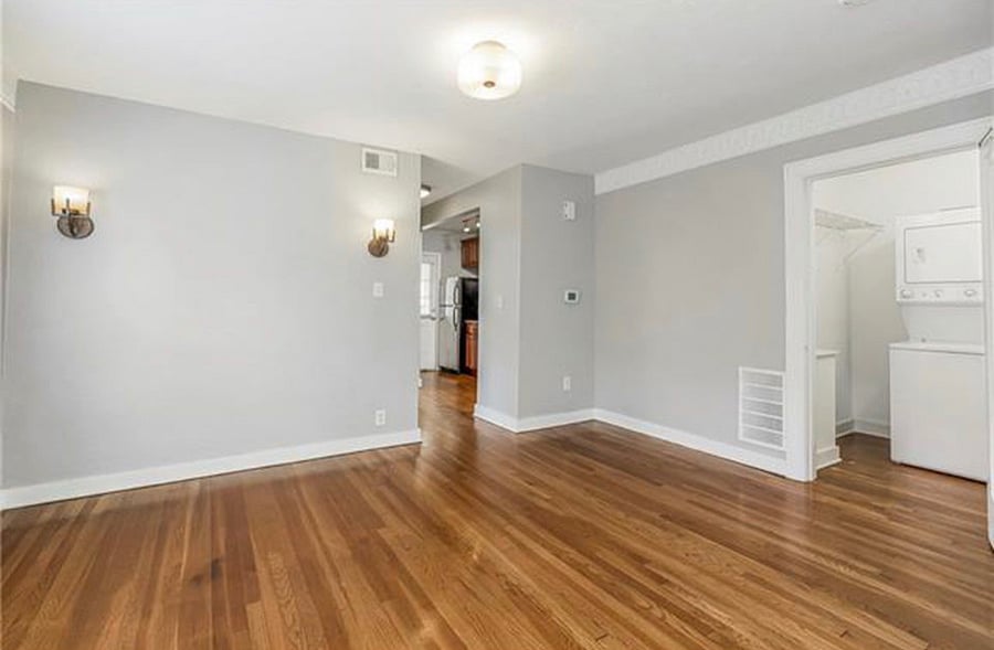 Dining room, view 2