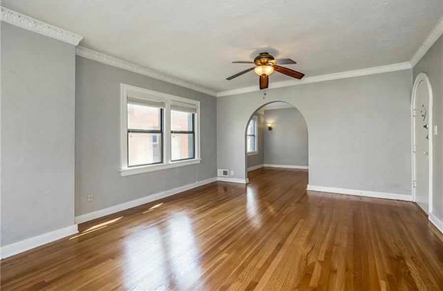 Living room  (view 2)