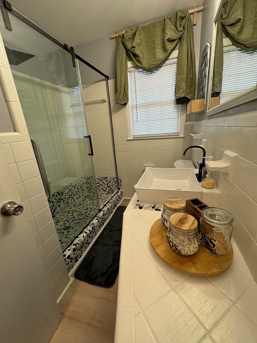 Furnished Finder property 448067_1 photo 17