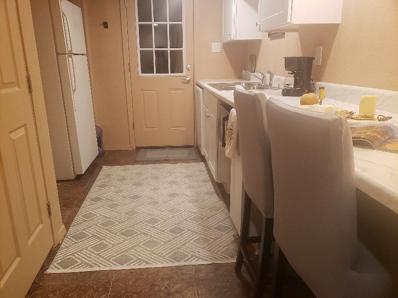 Furnished Finder property 448118_1 photo 8