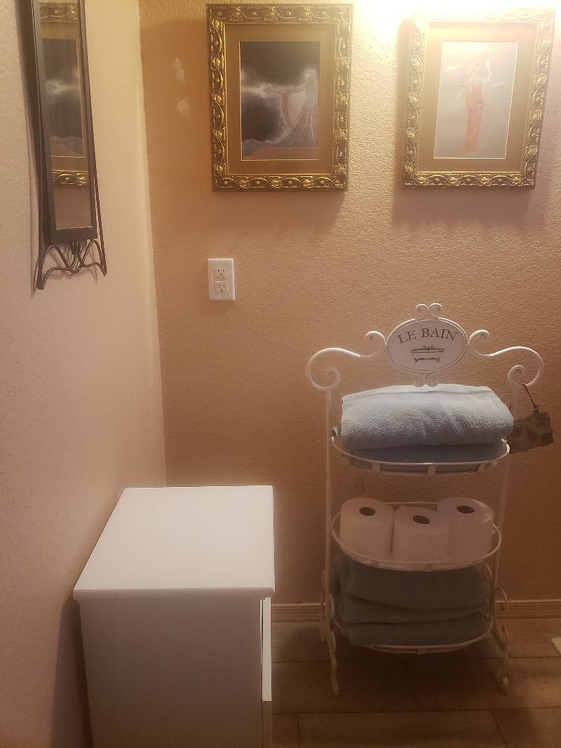 Furnished Finder property 448118_1 photo 17