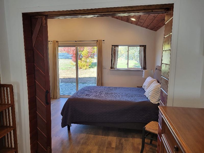 Furnished Finder property 448220_1 photo 11