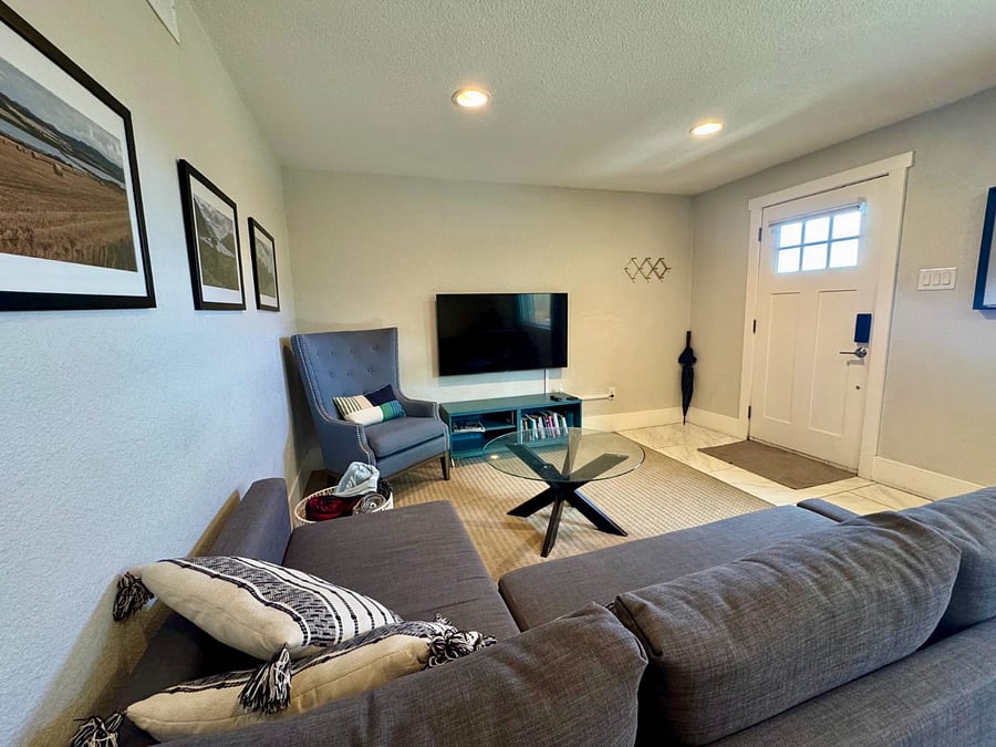 Furnished Finder property 448248_1 photo 11