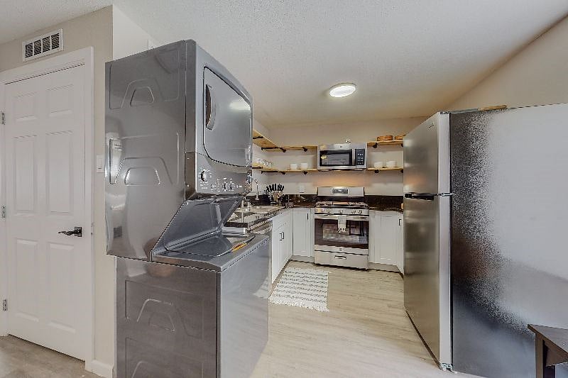 Furnished Finder property 448280_1 photo 21