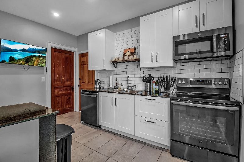 Furnished Finder property 448289_1 photo 16