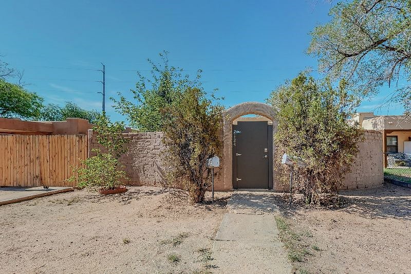 Furnished Finder property 448307_1 photo 18