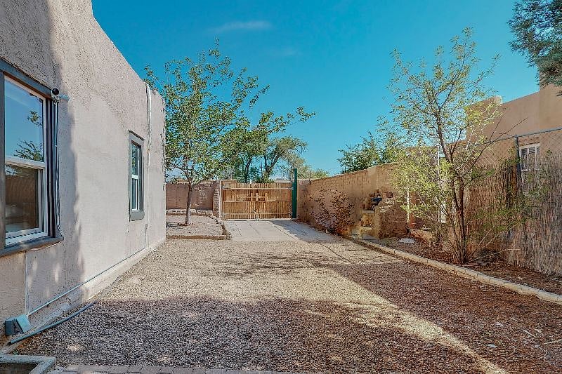 Furnished Finder property 448307_1 photo 24
