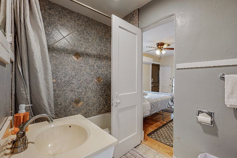 Furnished Finder property 448307_1 photo 22