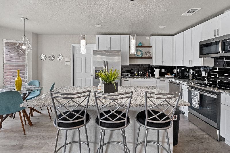 Furnished Finder property 448311_1 photo 5