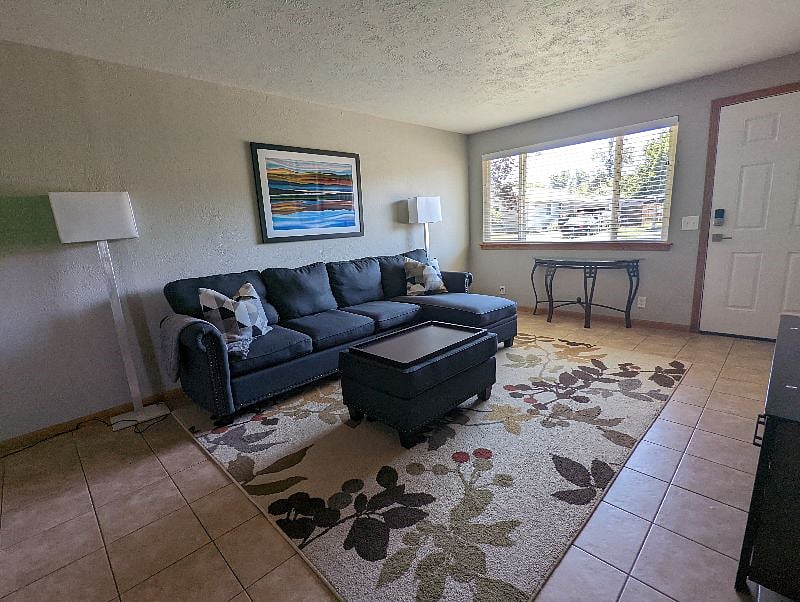 Furnished Finder property 448435_1 photo 7