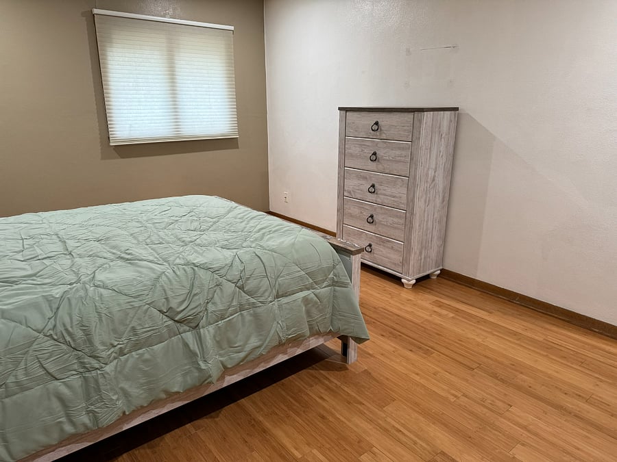 Furnished Finder property 448439_4 photo 6