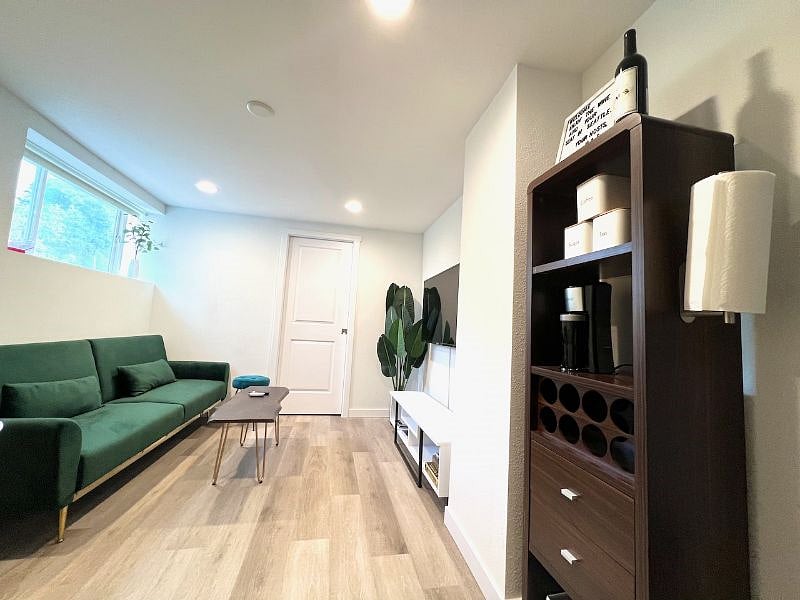 Furnished Finder property 448529_1 photo 7