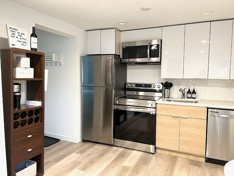 Furnished Finder property 448529_1 photo 9