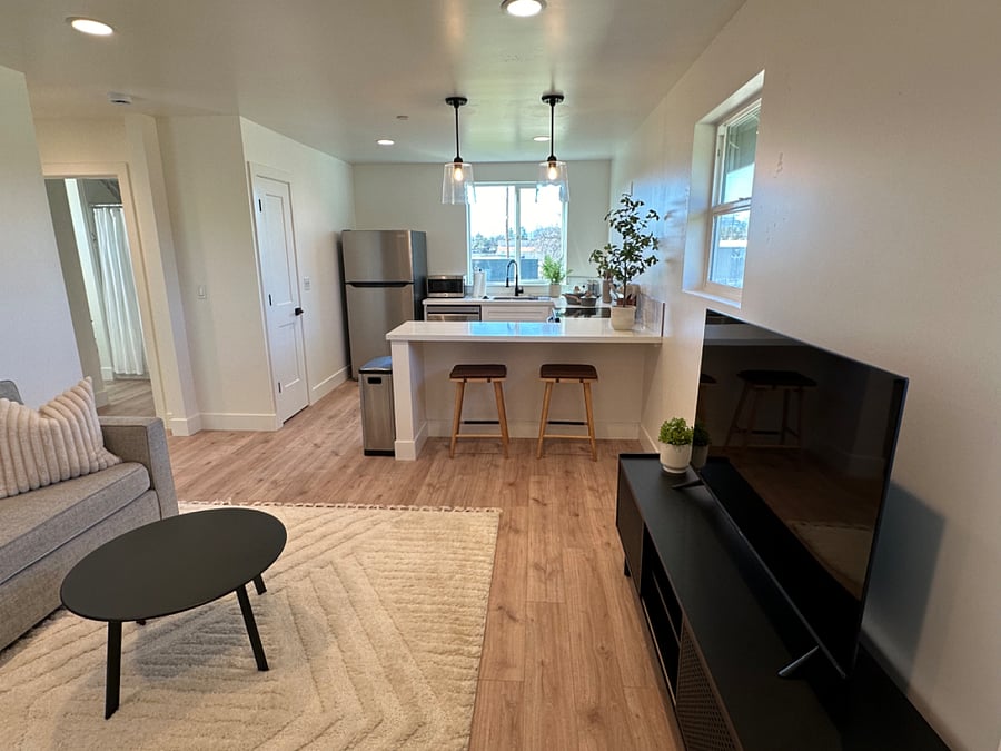 Furnished Finder property 448535_2 photo 6
