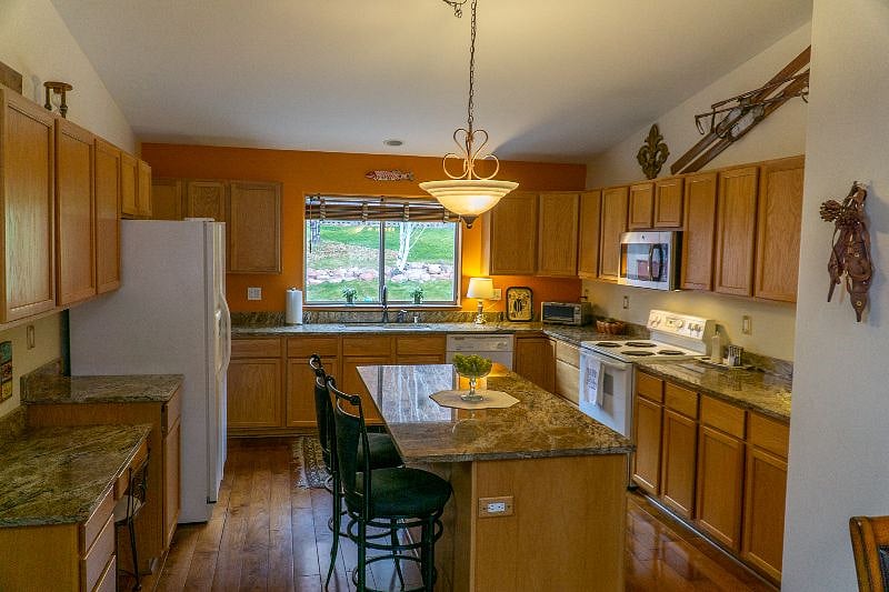 Furnished Finder property 448538_1 photo 12