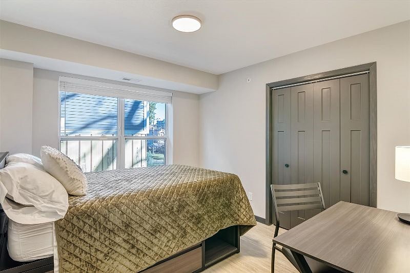 Furnished Finder property 448601_2 photo 12