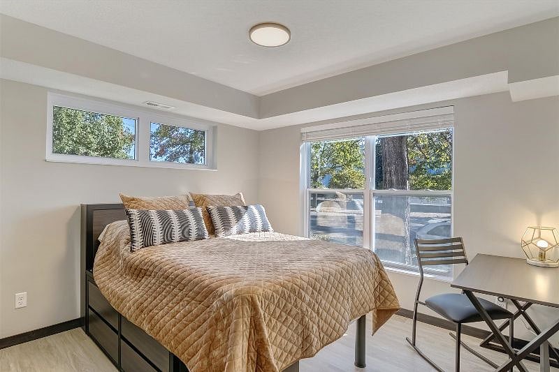 Furnished Finder property 448601_3 photo 8