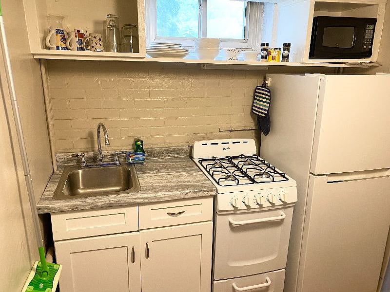 Furnished Finder property 448606_1 photo 11