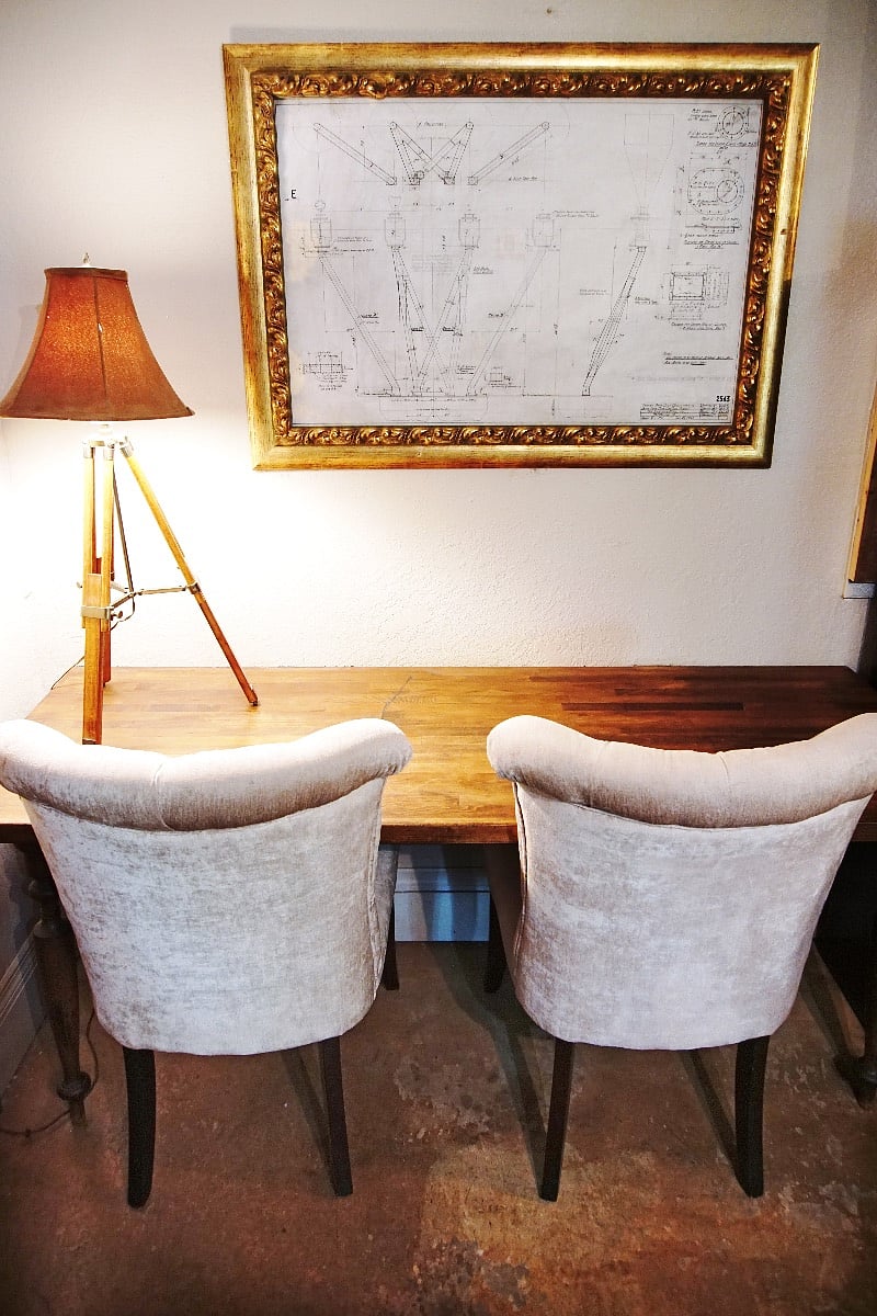 Dining or Desk Area