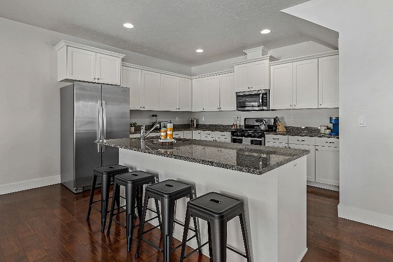 Furnished Finder property 448630_1 photo 10