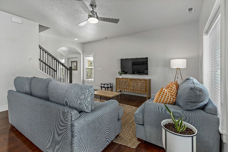 Furnished Finder property 448630_1 photo 4