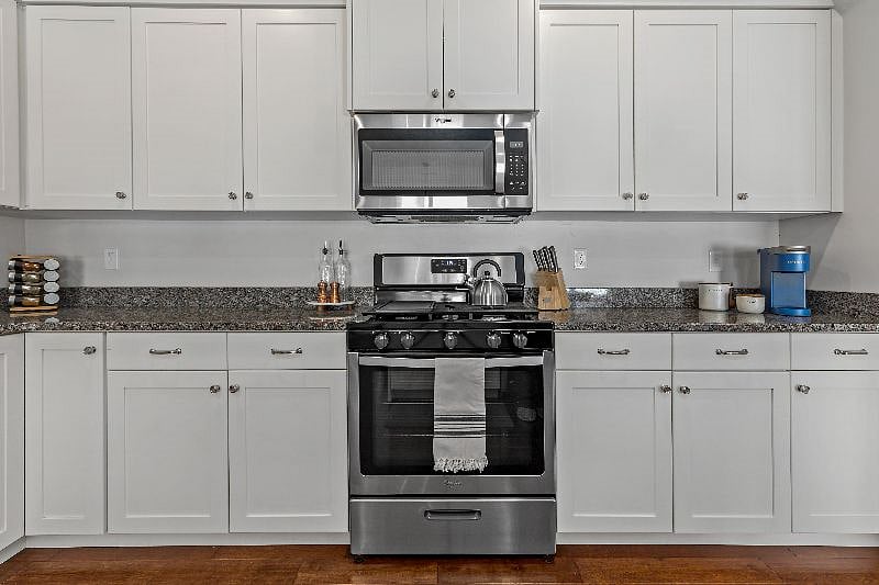 Furnished Finder property 448630_1 photo 17