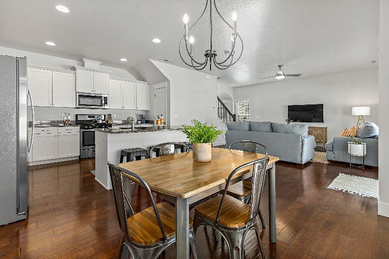 Furnished Finder property 448630_1 photo 8
