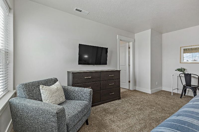 Furnished Finder property 448630_1 photo 22