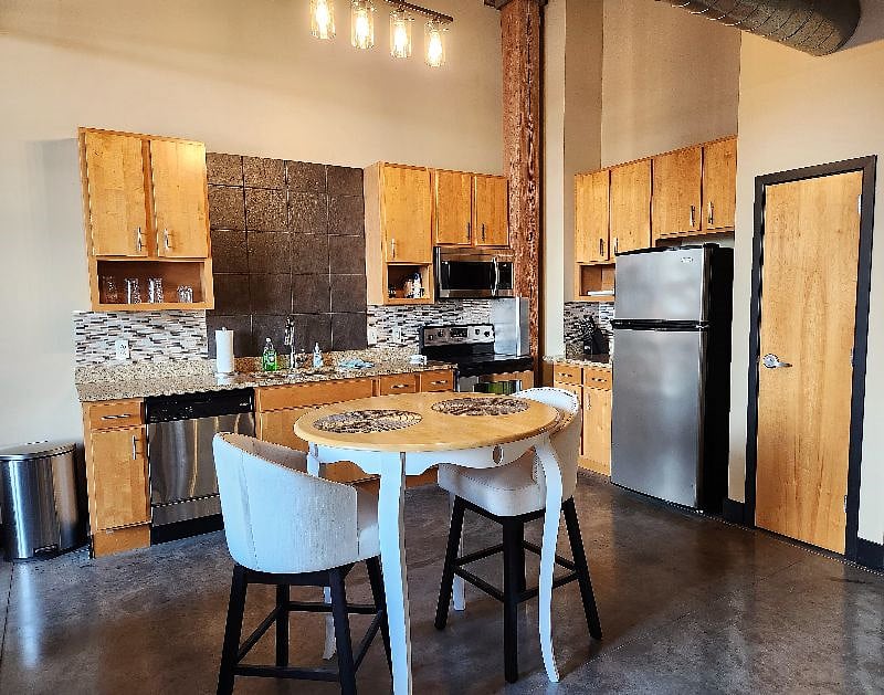 Furnished Finder property 448650_1 photo 3