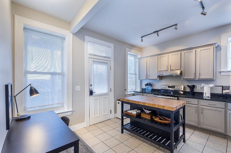 Furnished Finder property 448654_1 photo 9