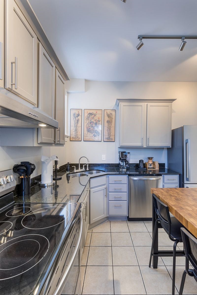 Furnished Finder property 448654_1 photo 12