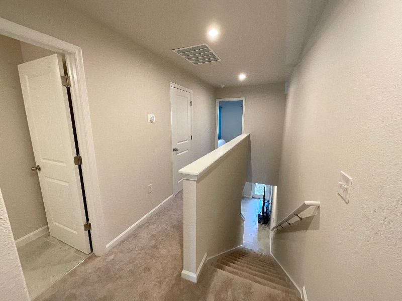 Furnished Finder property 448668_1 photo 17