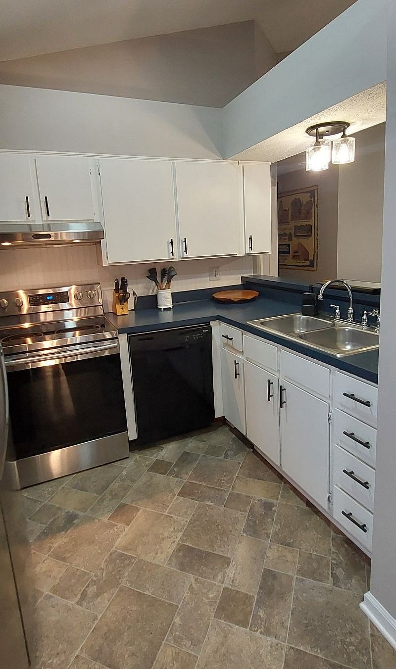 Furnished Finder property 448714_1 photo 9