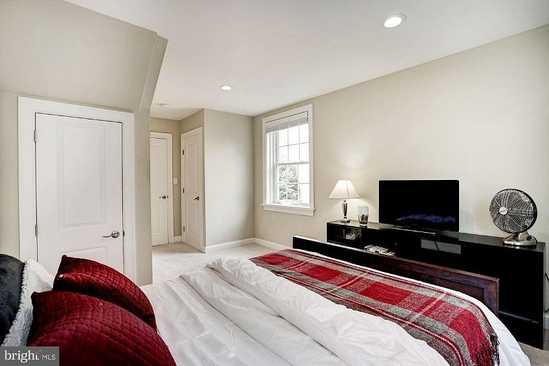 Furnished Finder property 448747_1 photo 12