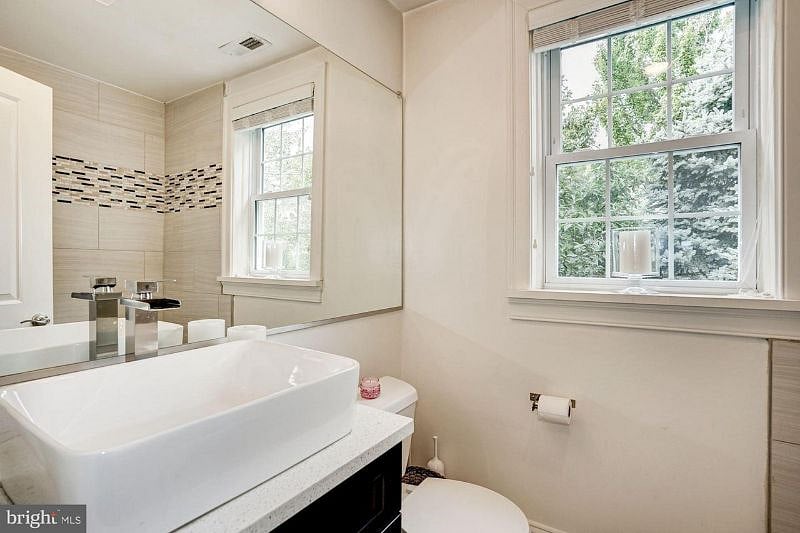 Furnished Finder property 448747_1 photo 14