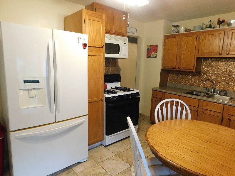 Furnished Finder property 448807_1 photo 9