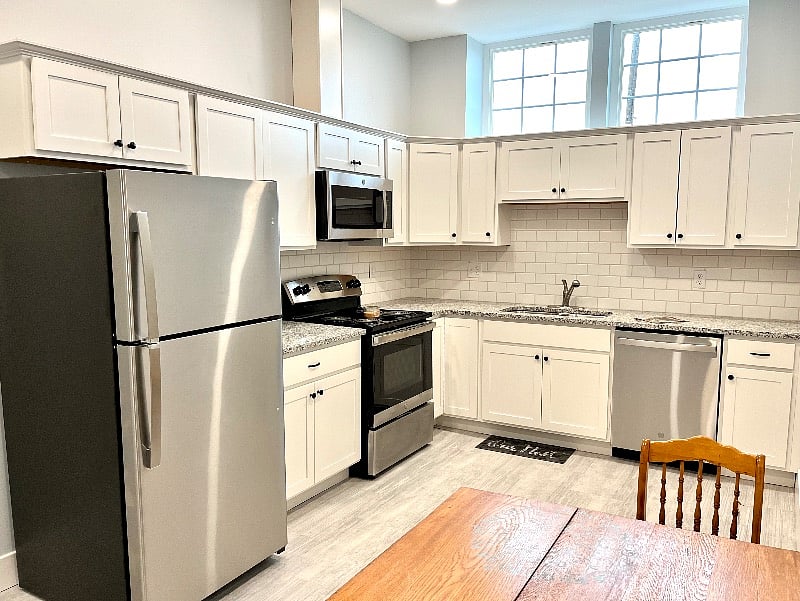Furnished Finder property 448810_3 photo 1