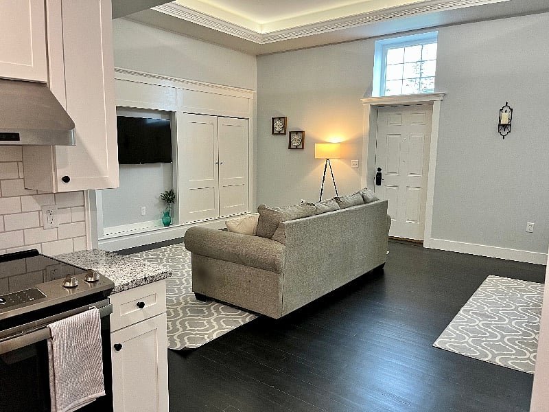 Furnished Finder property 448810_8 photo 9