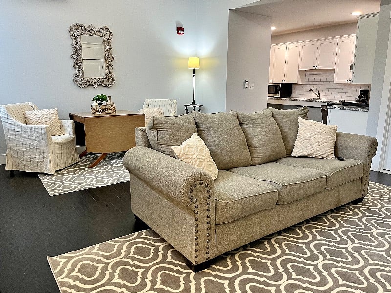 Furnished Finder property 448810_8 photo 6