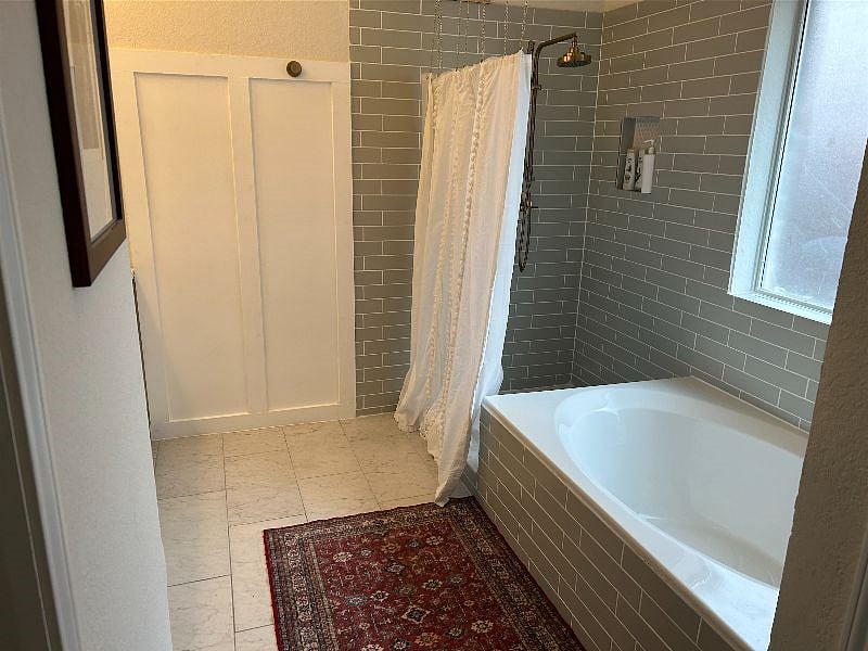 Furnished Finder property 448861_1 photo 10