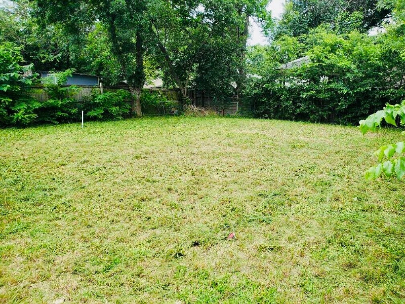 3000sq ft lot behind the Casita that is available for use