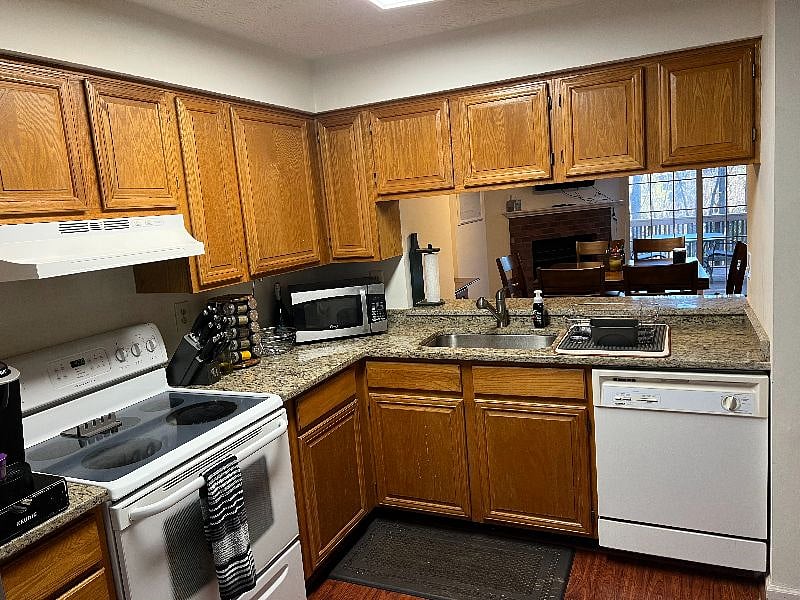Furnished Finder property 448879_1 photo 3