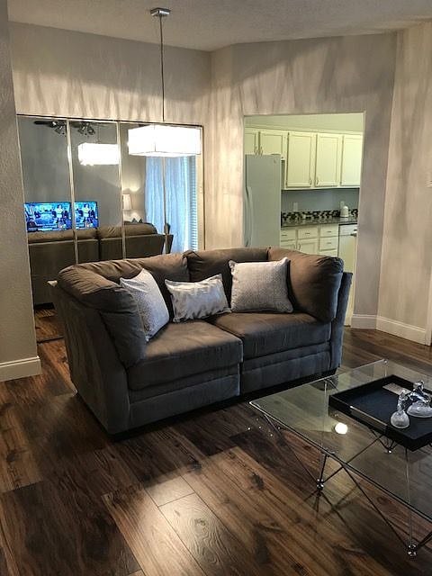 Furnished Finder property 448928_1 photo 3