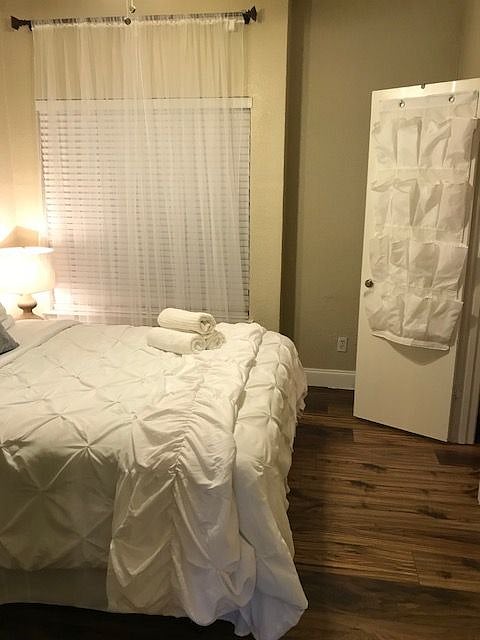Furnished Finder property 448928_1 photo 11