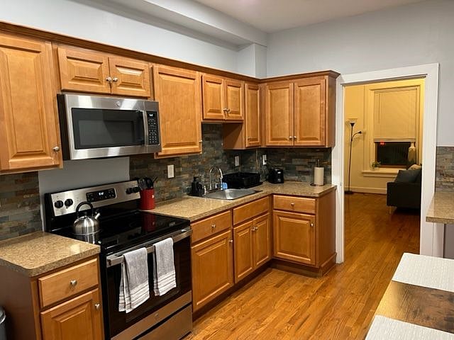 Furnished Finder property 449001_1 photo 5