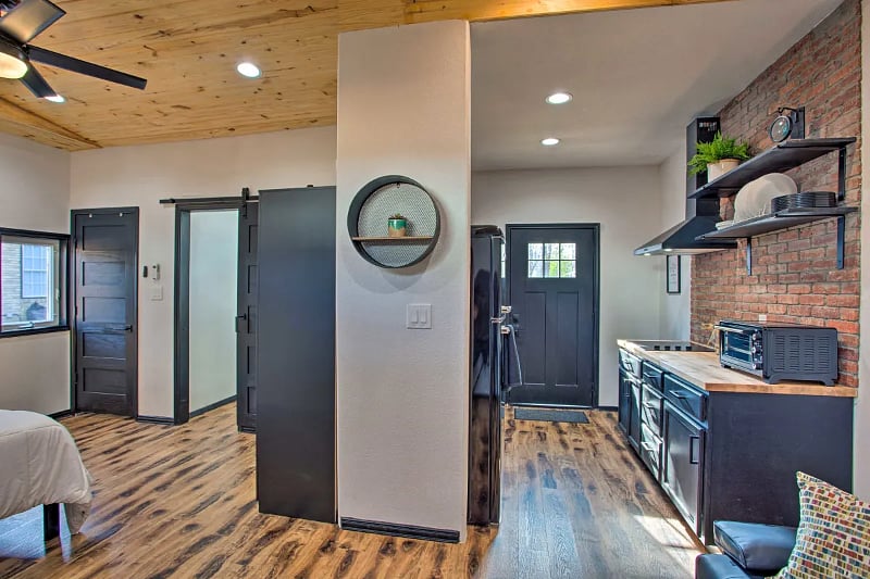Furnished Finder property 449005_1 photo 16